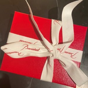 Baccarat par Marie-Helene de Taillac RED PENDANT